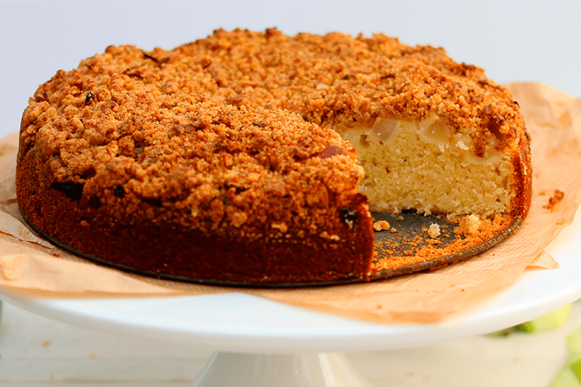 Apple and Cardamom Crumble Cake